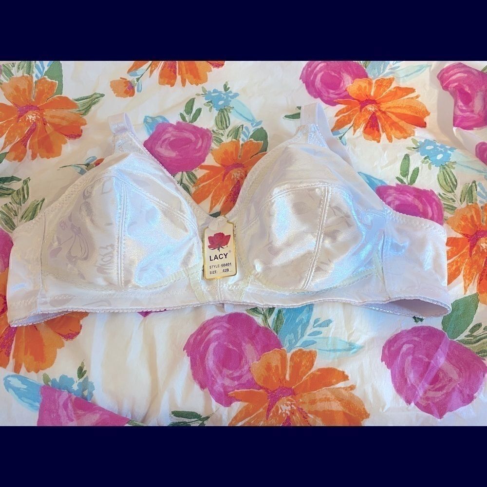🌷Lacy assorted embroidery floral print Bra 42B